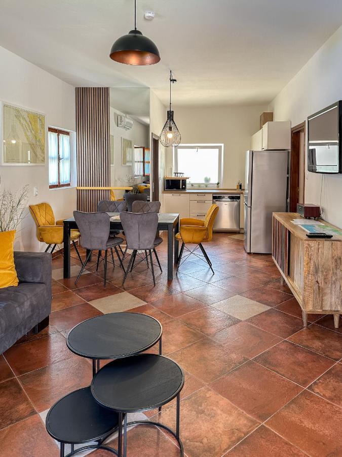 Villa Mustra House - Private Pool & Sauna *